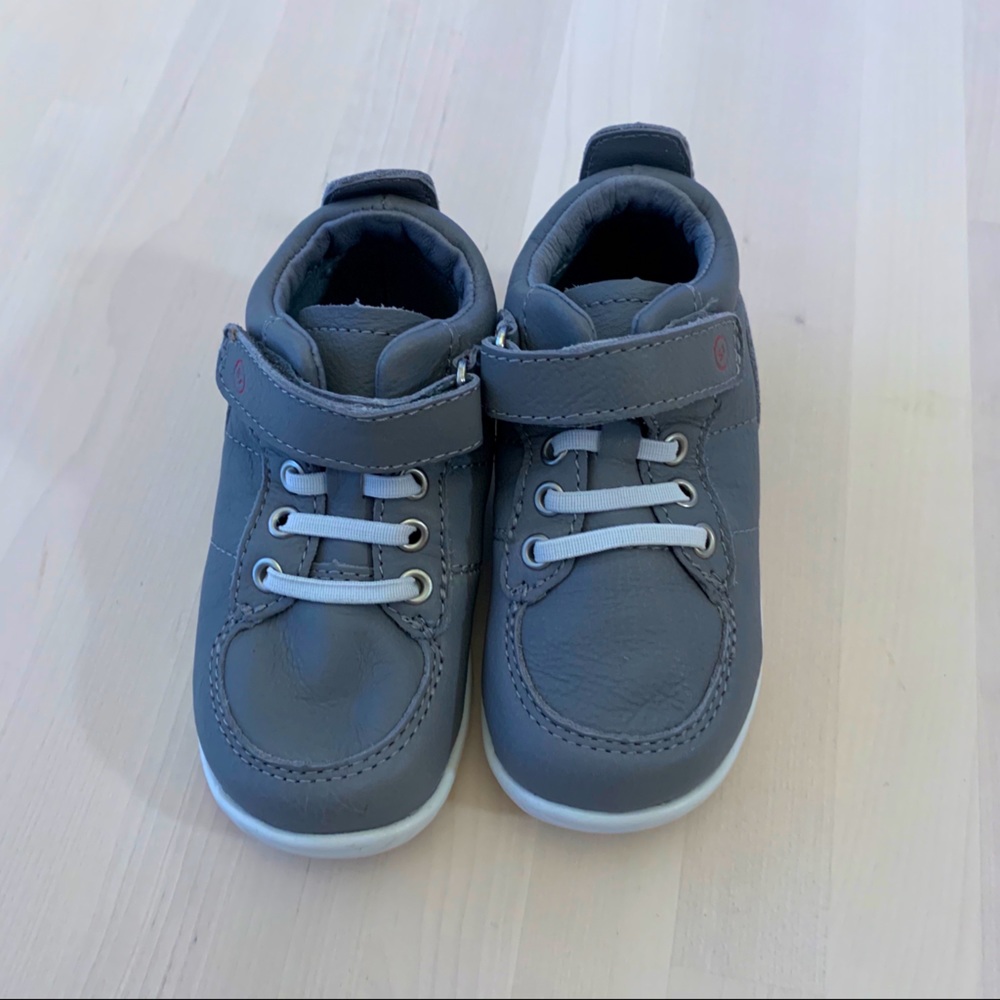 Stride Rite shoes, size 6w